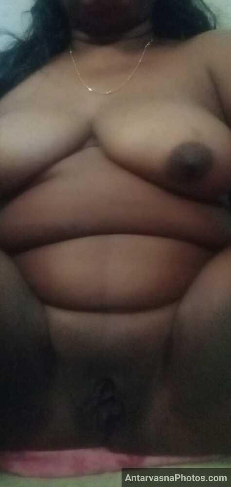 https://pub-5fcdf72a54cd4edbb03ec3edaa415a42.r2.dev/nakedleaks/100_images_of_busty_aunties_filled_with_milk/37.jpg