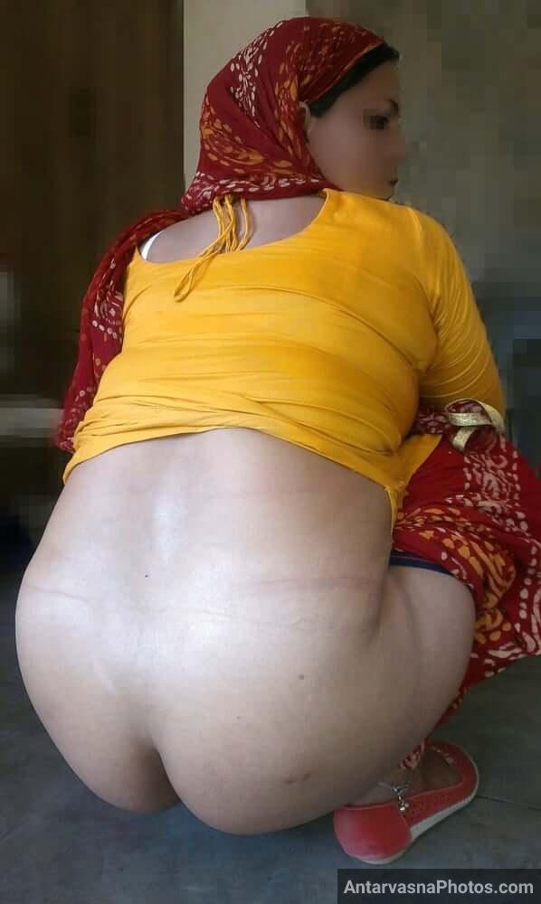 https://pub-5fcdf72a54cd4edbb03ec3edaa415a42.r2.dev/nakedleaks/108_captivating_images_of_a_desi_aunt's_plump_behind/32.jpg