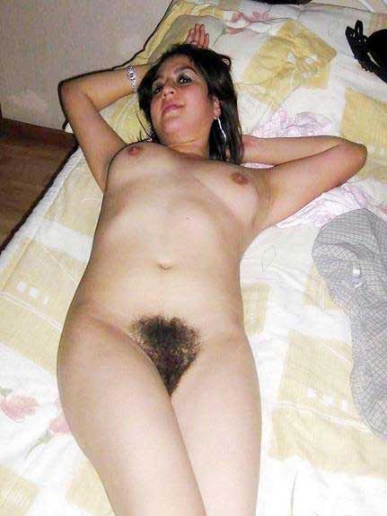 https://pub-5fcdf72a54cd4edbb03ec3edaa415a42.r2.dev/nakedleaks/110_captivating_images_of_hirsute_vaginas/31.jpg
