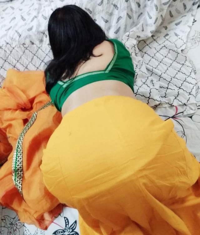 https://pub-5fcdf72a54cd4edbb03ec3edaa415a42.r2.dev/nakedleaks/118_seductive_desi_buttock_images_–_large_indian_rear_end_photos/100.jpg