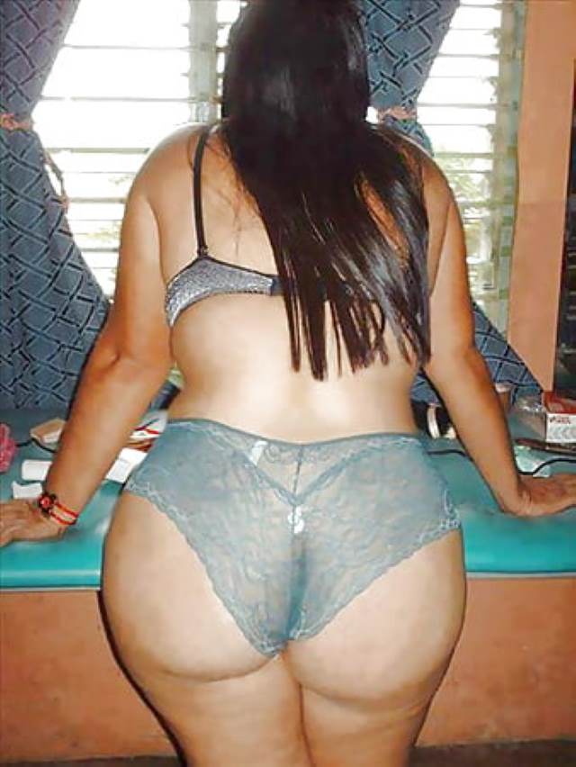 https://pub-5fcdf72a54cd4edbb03ec3edaa415a42.r2.dev/nakedleaks/118_seductive_desi_buttock_images_–_large_indian_rear_end_photos/79.jpg