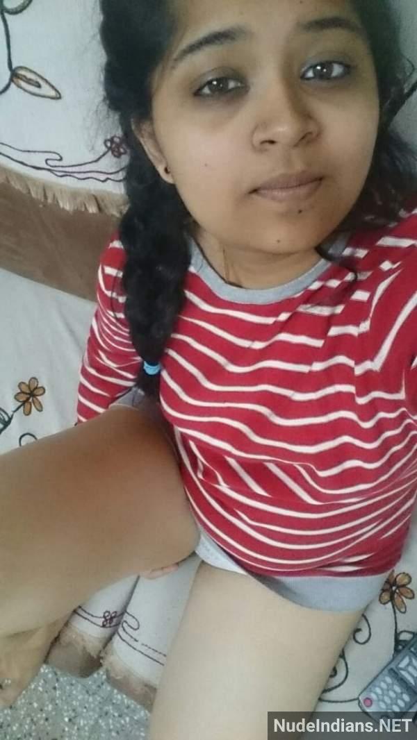 https://pub-5fcdf72a54cd4edbb03ec3edaa415a42.r2.dev/nakedleaks/18+_exposed_marathi_girlfriend's_intimate_photos_leaked/26.jpg