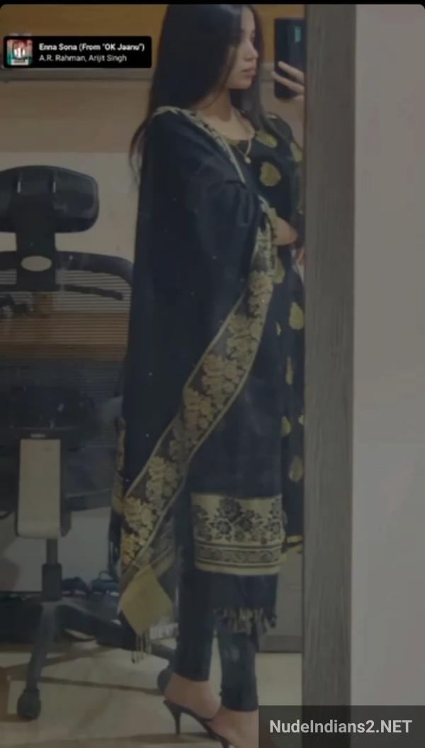 https://pub-5fcdf72a54cd4edbb03ec3edaa415a42.r2.dev/nakedleaks/18+_lavanya_from_south_delhi:_seductive_selfies_of_a_slim_teen/16.jpg