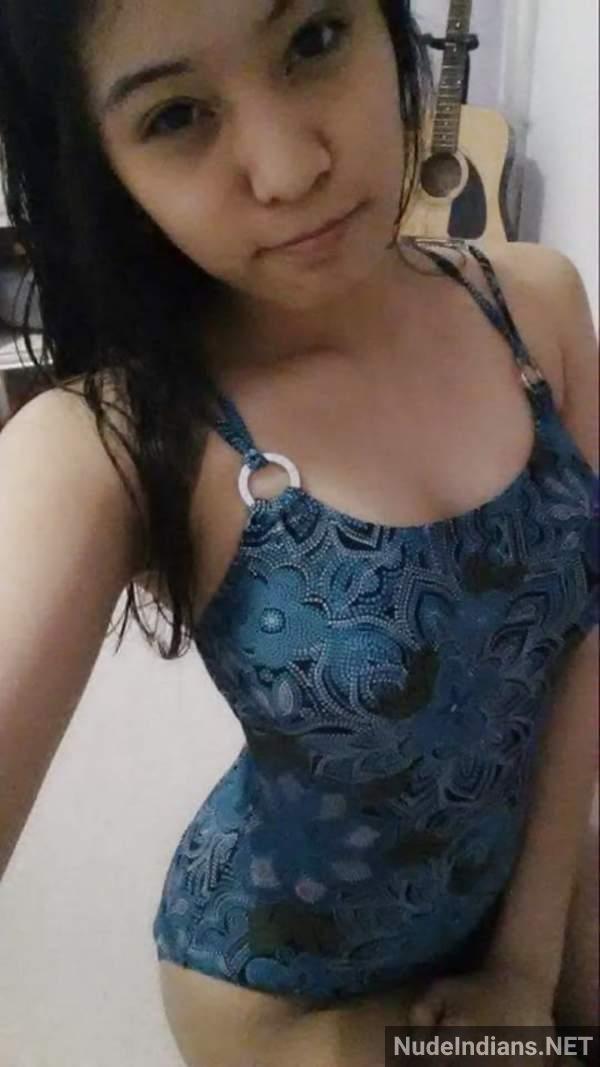https://pub-5fcdf72a54cd4edbb03ec3edaa415a42.r2.dev/nakedleaks/18+_revelations:_manipuri_girl's_private_photos_exposed/51.jpg