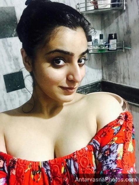 https://pub-5fcdf72a54cd4edbb03ec3edaa415a42.r2.dev/nakedleaks/199_enticing_amateur_indian_girl_nude_images/49.jpg
