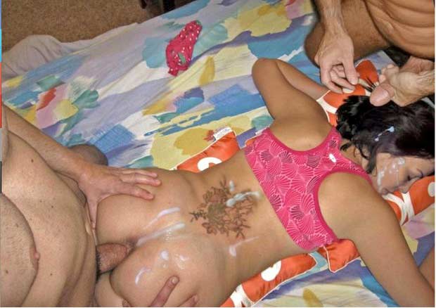 https://pub-5fcdf72a54cd4edbb03ec3edaa415a42.r2.dev/nakedleaks/25_photos_of_indian_group_intimacy/6.jpg