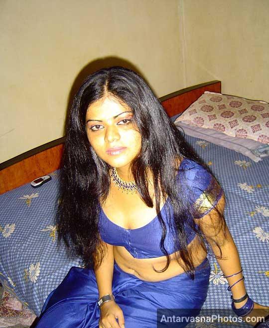 https://pub-5fcdf72a54cd4edbb03ec3edaa415a42.r2.dev/nakedleaks/25_seductive_indian_blouse_snapshots/12.jpg