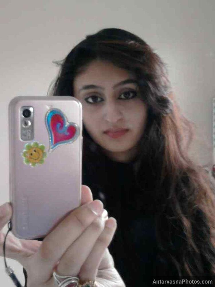 https://pub-5fcdf72a54cd4edbb03ec3edaa415a42.r2.dev/nakedleaks/27_sensual_images_of_a_pakistani_hijab_girl/11.jpg