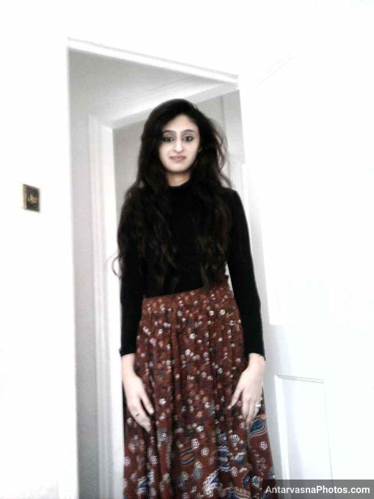 https://pub-5fcdf72a54cd4edbb03ec3edaa415a42.r2.dev/nakedleaks/27_sensual_images_of_a_pakistani_hijab_girl/4.jpg