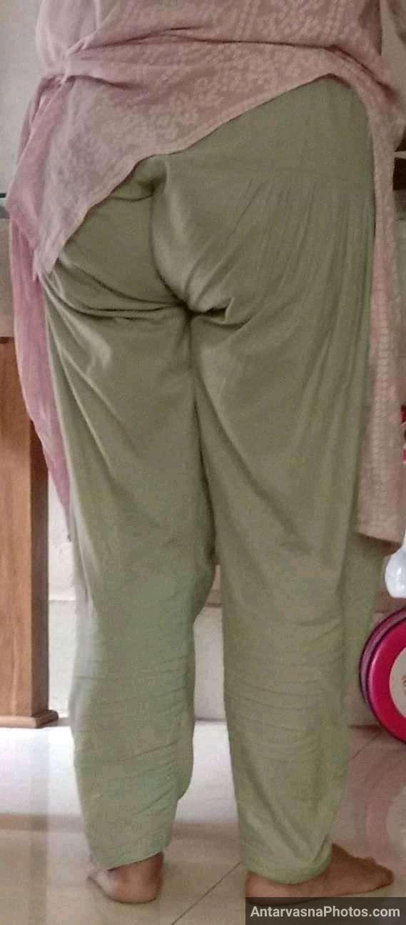 https://pub-5fcdf72a54cd4edbb03ec3edaa415a42.r2.dev/nakedleaks/28_sizzling_indian_photos_of_women_in_salwar/24.jpg