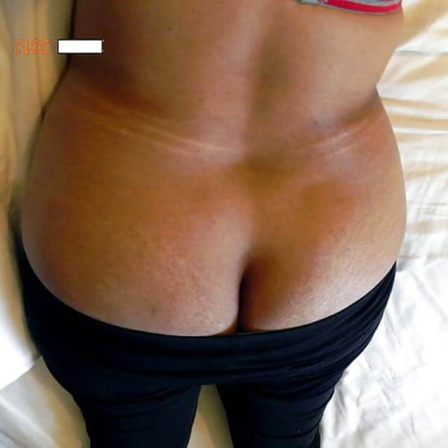 https://pub-5fcdf72a54cd4edbb03ec3edaa415a42.r2.dev/nakedleaks/30+_photos_of_desi_neighbor_with_gorgeous_curves/21.jpg