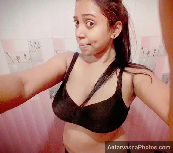 https://pub-5fcdf72a54cd4edbb03ec3edaa415a42.r2.dev/nakedleaks/40_sensual_marathi_photos_for_your_viewing_pleasure/17.jpg