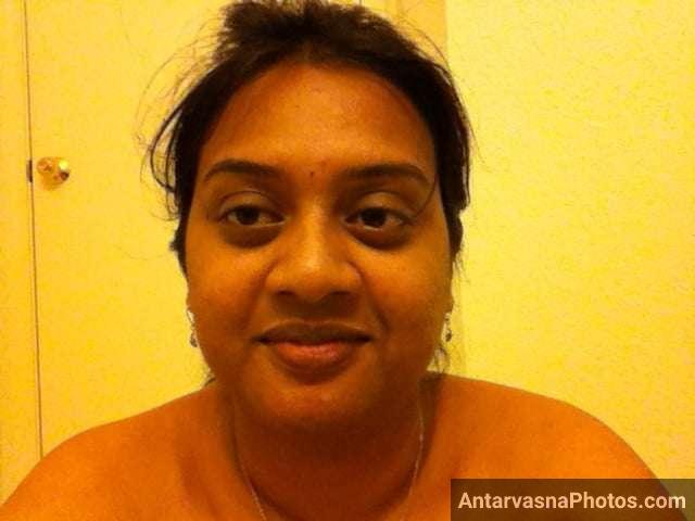 https://pub-5fcdf72a54cd4edbb03ec3edaa415a42.r2.dev/nakedleaks/40_sensual_selfies:_andhra_bhabhi's_provocative_assets_revealed/6.jpg