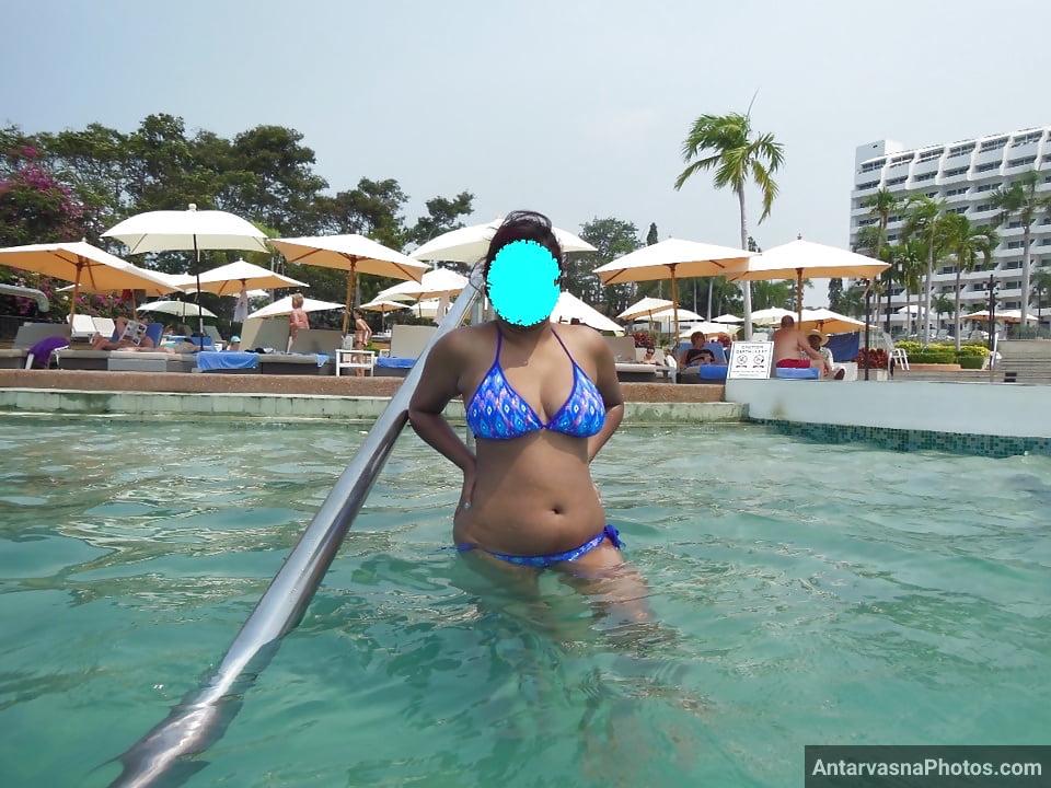 https://pub-5fcdf72a54cd4edbb03ec3edaa415a42.r2.dev/nakedleaks/46_captivating_photos_of_boss_aunty_in_goa/16.jpg