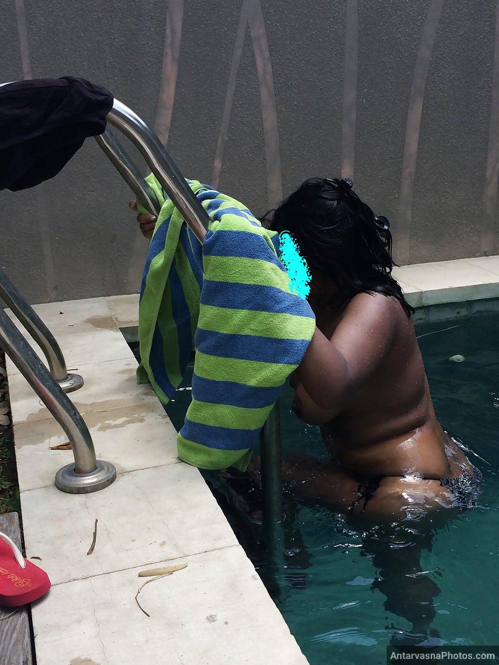 https://pub-5fcdf72a54cd4edbb03ec3edaa415a42.r2.dev/nakedleaks/46_captivating_photos_of_boss_aunty_in_goa/7.jpg