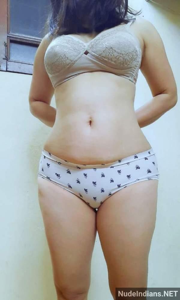 https://pub-5fcdf72a54cd4edbb03ec3edaa415a42.r2.dev/nakedleaks/50_revealing_images_of_indian_wives_and_mature_women_went_viral/13.jpg