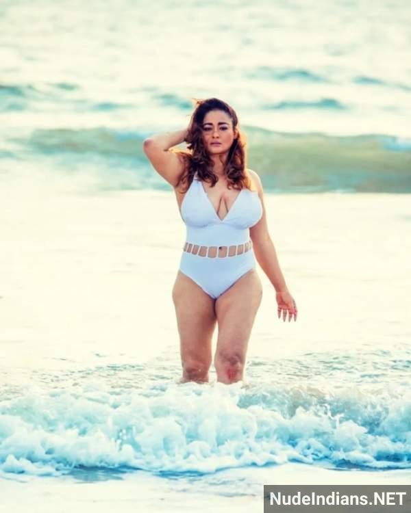 https://pub-5fcdf72a54cd4edbb03ec3edaa415a42.r2.dev/nakedleaks/50_revealing_images_of_indian_wives_and_mature_women_went_viral/3.jpg