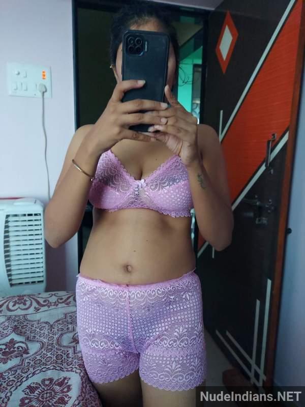 https://pub-5fcdf72a54cd4edbb03ec3edaa415a42.r2.dev/nakedleaks/50_revealing_images_of_indian_wives_and_mature_women_went_viral/40.jpg