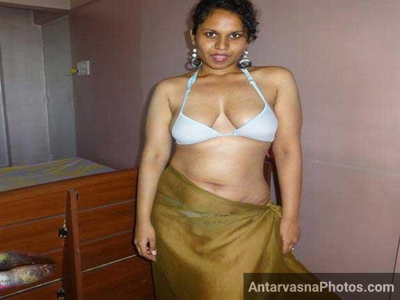 https://pub-5fcdf72a54cd4edbb03ec3edaa415a42.r2.dev/nakedleaks/50_sizzling_images_of_indian_beauty_lily/42.jpg