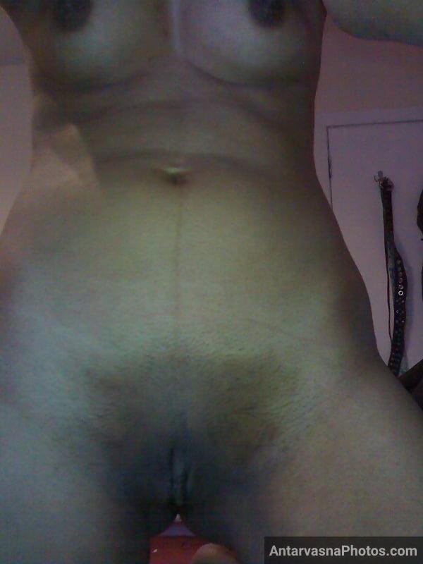 https://pub-5fcdf72a54cd4edbb03ec3edaa415a42.r2.dev/nakedleaks/55_explicit_photos_from_a_slim_indian_girl's_party/47.jpg