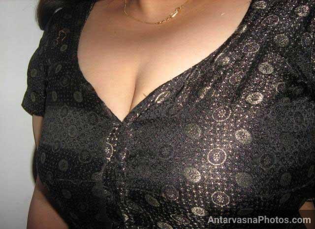https://pub-5fcdf72a54cd4edbb03ec3edaa415a42.r2.dev/nakedleaks/55_indian_cleavage_images_and_tips_for_enhancing_boobs/22.jpg