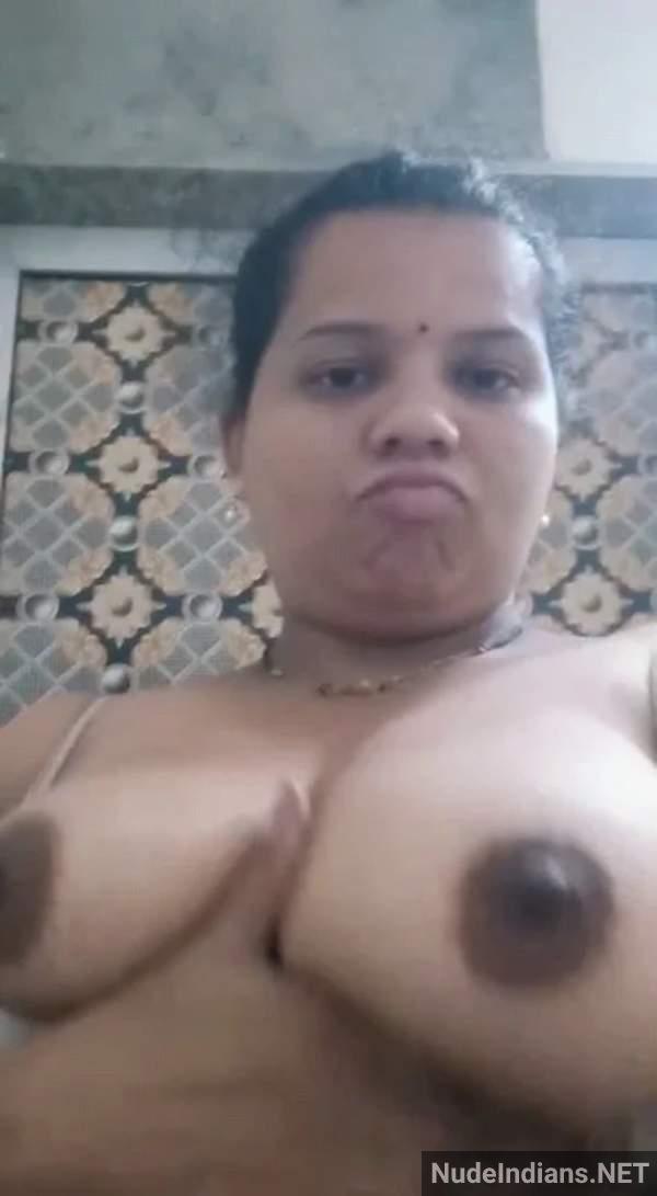 https://pub-5fcdf72a54cd4edbb03ec3edaa415a42.r2.dev/nakedleaks/55_photos_of_mature_telugu_women_showing_their_naked_bodies/26.jpg
