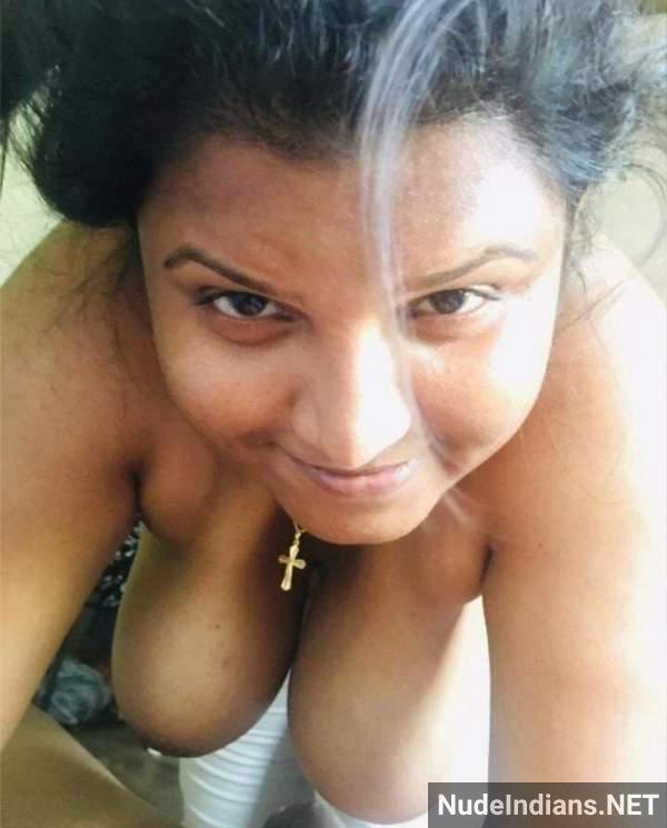 https://pub-5fcdf72a54cd4edbb03ec3edaa415a42.r2.dev/nakedleaks/55_photos_of_mature_telugu_women_showing_their_naked_bodies/30.jpg