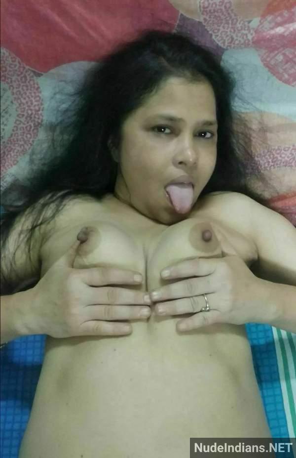 https://pub-5fcdf72a54cd4edbb03ec3edaa415a42.r2.dev/nakedleaks/55_photos_of_mature_telugu_women_showing_their_naked_bodies/37.jpg