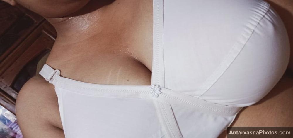 https://pub-5fcdf72a54cd4edbb03ec3edaa415a42.r2.dev/nakedleaks/65_nude_selfies_of_big-breasted_indian_teen_girl/49.jpg