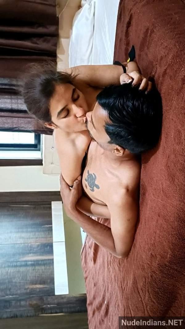https://pub-5fcdf72a54cd4edbb03ec3edaa415a42.r2.dev/nakedleaks/79_exposed_photos_of_marathi_girls_-_hot_and_sensual_shots/32.jpg