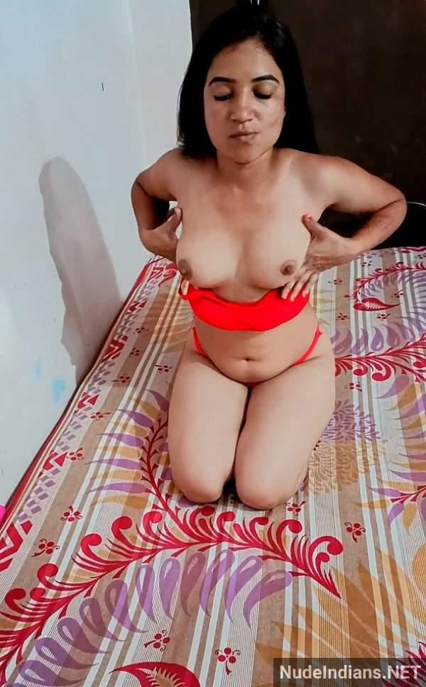 https://pub-5fcdf72a54cd4edbb03ec3edaa415a42.r2.dev/nakedleaks/79_exposed_photos_of_marathi_girls_-_hot_and_sensual_shots/37.jpg
