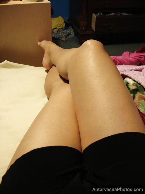 https://pub-5fcdf72a54cd4edbb03ec3edaa415a42.r2.dev/nakedleaks/82_desi_porn_photos_of_younger_sister/23.jpg