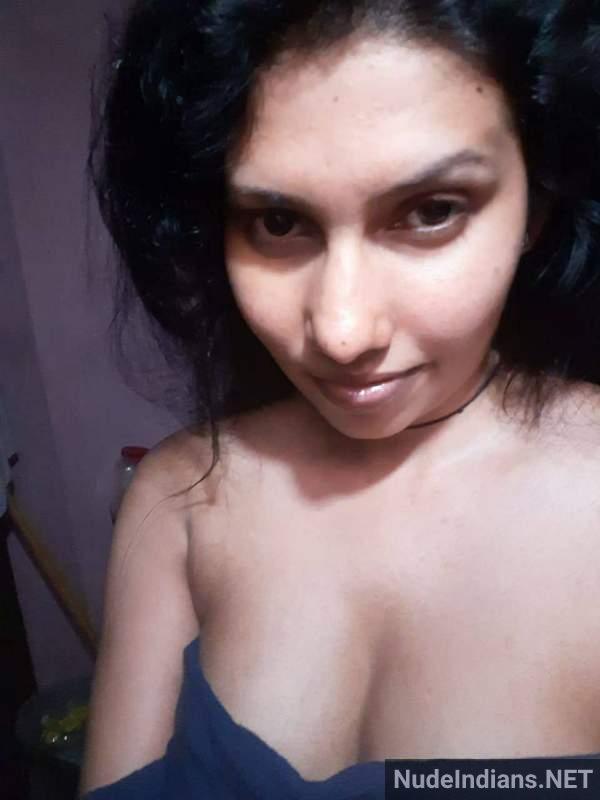 https://pub-5fcdf72a54cd4edbb03ec3edaa415a42.r2.dev/nakedleaks/accidentally_exposed:_kerala_housewives'_intimate_selfies/18.jpg