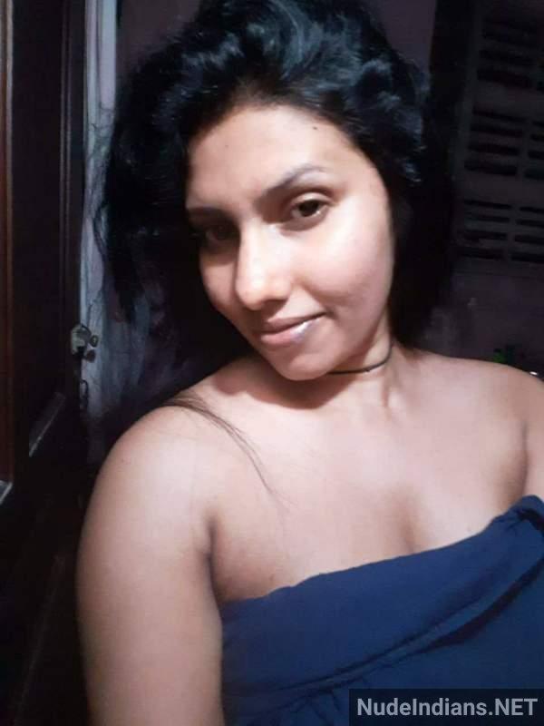 https://pub-5fcdf72a54cd4edbb03ec3edaa415a42.r2.dev/nakedleaks/accidentally_exposed:_kerala_housewives'_intimate_selfies/21.jpg