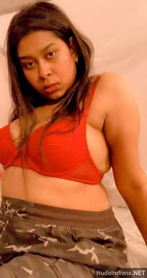 https://pub-5fcdf72a54cd4edbb03ec3edaa415a42.r2.dev/nakedleaks/accidentally_exposed:_kerala_housewives'_intimate_selfies/42.jpg