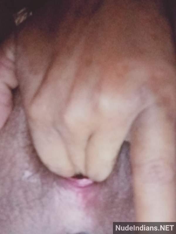 https://pub-5fcdf72a54cd4edbb03ec3edaa415a42.r2.dev/nakedleaks/accidentally_exposed:_kerala_housewives'_intimate_selfies/9.jpg