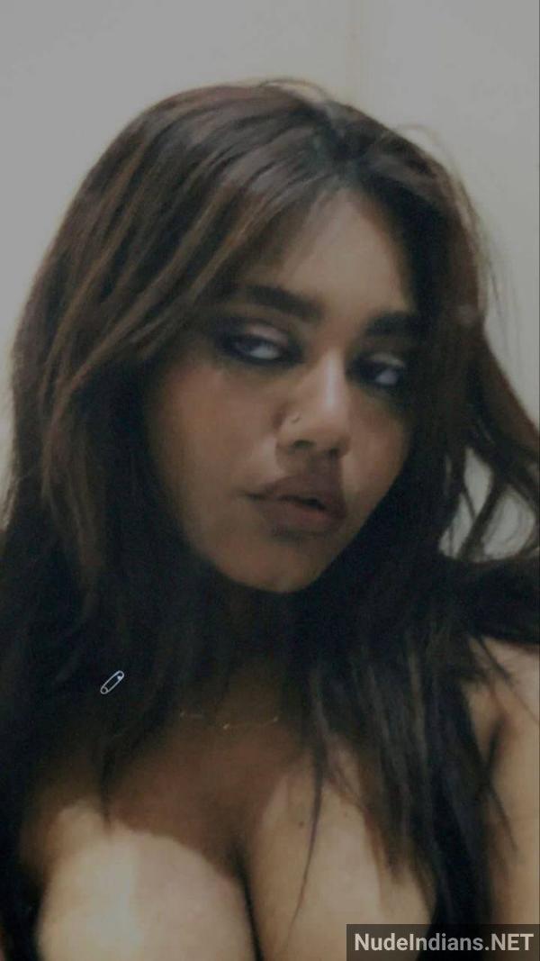 https://pub-5fcdf72a54cd4edbb03ec3edaa415a42.r2.dev/nakedleaks/activist_anjali_transforms_virtual_image_into_a_seductive_model/0.jpg