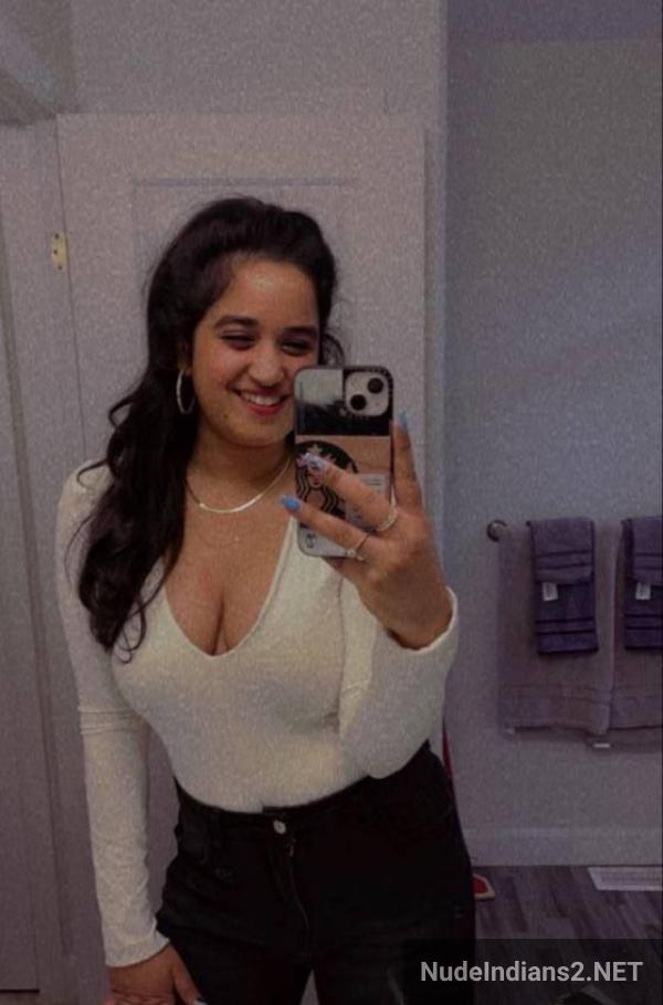https://pub-5fcdf72a54cd4edbb03ec3edaa415a42.r2.dev/nakedleaks/aditi_bhardwaj's_contemporary_selfie_shots_in_lingerie/5.jpg