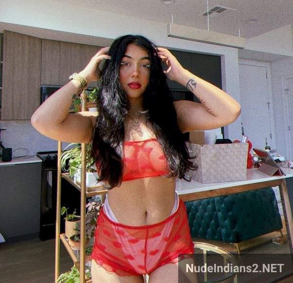 https://pub-5fcdf72a54cd4edbb03ec3edaa415a42.r2.dev/nakedleaks/admire_vishakha_mallya's_sensual_images_of_curvy_body/83.jpg