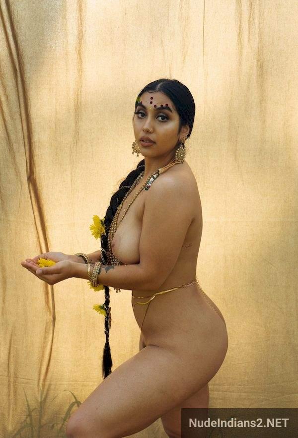 https://pub-5fcdf72a54cd4edbb03ec3edaa415a42.r2.dev/nakedleaks/admire_vishakha_mallya's_sensual_images_of_curvy_body/84.jpg