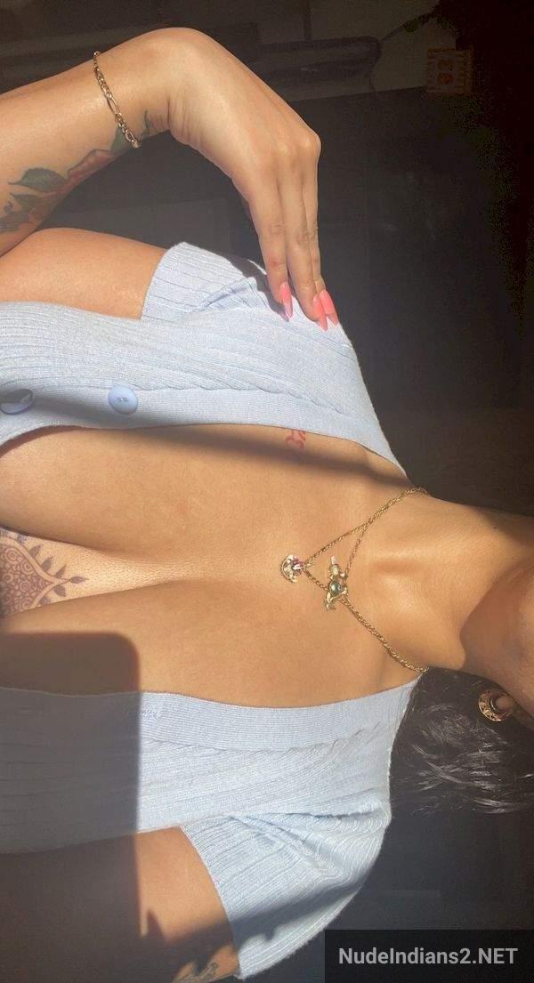 https://pub-5fcdf72a54cd4edbb03ec3edaa415a42.r2.dev/nakedleaks/admire_vishakha_mallya's_sensual_images_of_curvy_body/92.jpg