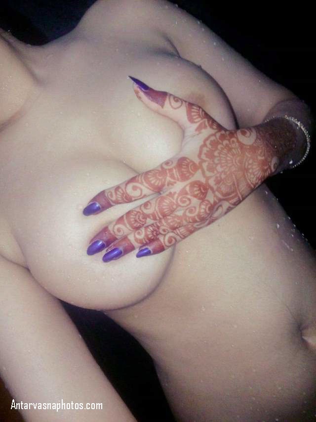 https://pub-5fcdf72a54cd4edbb03ec3edaa415a42.r2.dev/nakedleaks/adorable_&_alluring_girl's_charming_chest_photos/1.jpg
