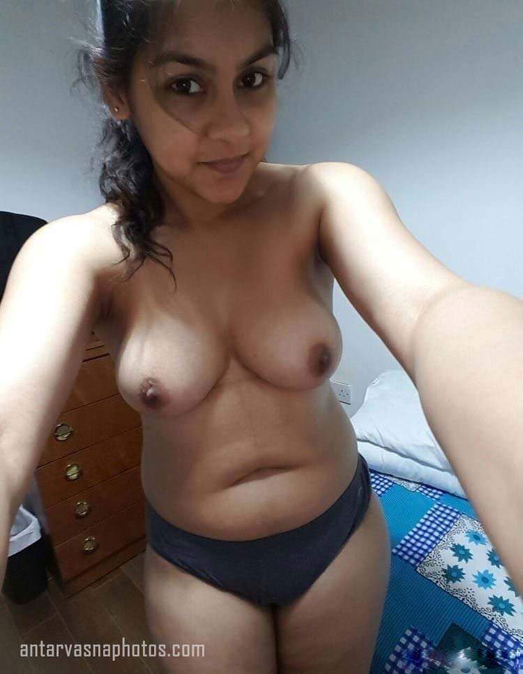 https://pub-5fcdf72a54cd4edbb03ec3edaa415a42.r2.dev/nakedleaks/adorable_college_student_nikita_ki_naked_selfie/6.jpg