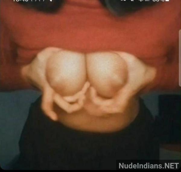 https://pub-5fcdf72a54cd4edbb03ec3edaa415a42.r2.dev/nakedleaks/adorable_delhi_teen_komal's_bare-chest_photos/3.jpg