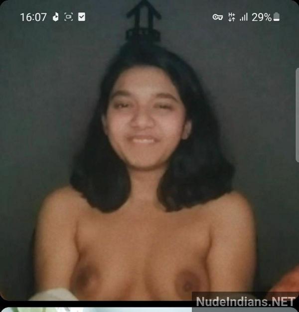 https://pub-5fcdf72a54cd4edbb03ec3edaa415a42.r2.dev/nakedleaks/adorable_delhi_teen_komal's_bare-chest_photos/9.jpg