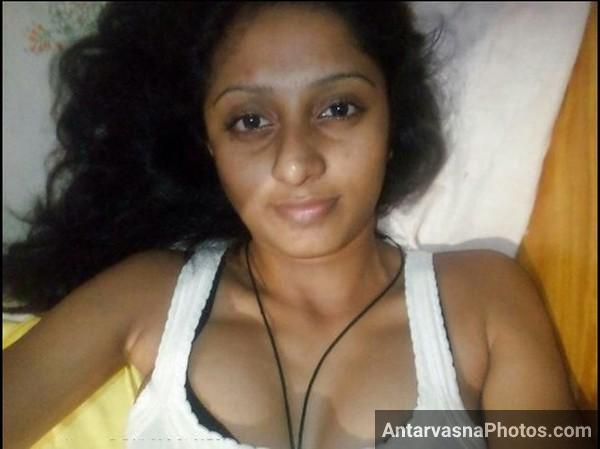 https://pub-5fcdf72a54cd4edbb03ec3edaa415a42.r2.dev/nakedleaks/adorable_desi_girl's_intimate_selfies_(39_sensual_indian_images)/2.jpg