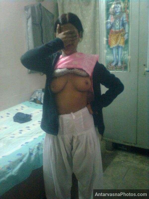 https://pub-5fcdf72a54cd4edbb03ec3edaa415a42.r2.dev/nakedleaks/adorable_desi_teenage_girl_and_her_younger_sister's_alluring_pictures/0.jpg