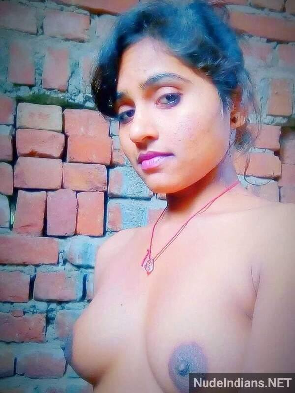 https://pub-5fcdf72a54cd4edbb03ec3edaa415a42.r2.dev/nakedleaks/adorable_indian_girlfriends_naked_selfie_images_exposed_by_partners/48.jpg