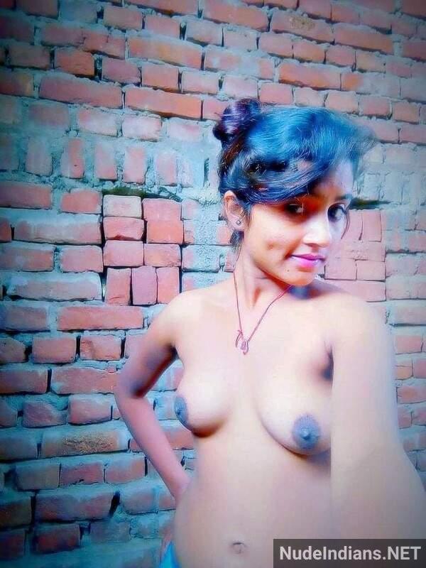 https://pub-5fcdf72a54cd4edbb03ec3edaa415a42.r2.dev/nakedleaks/adorable_indian_girlfriends_naked_selfie_images_exposed_by_partners/55.jpg