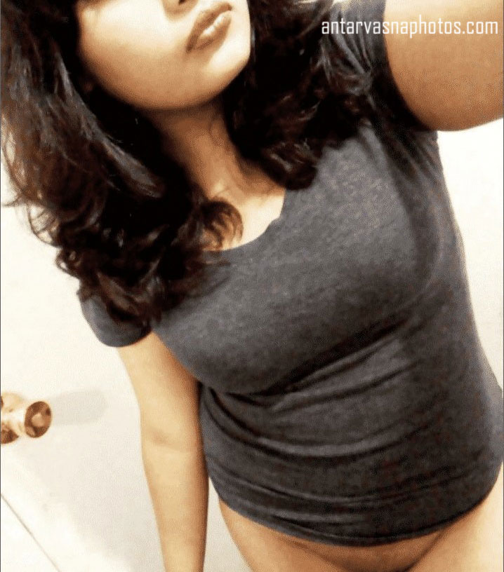 https://pub-5fcdf72a54cd4edbb03ec3edaa415a42.r2.dev/nakedleaks/adorable_indian_teenager_paro's_nude_pictures/2.jpg